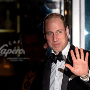 Le prince William, prince de Galles arrive au dîner de gala caritatif "London's Air Ambulance" au Raffles London à Londres le 7 février 2024.