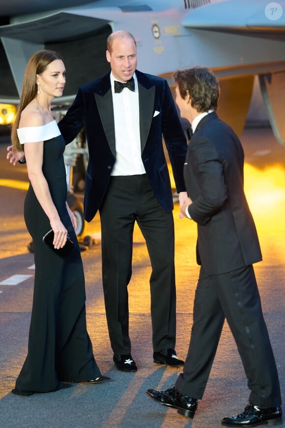 Le prince William, duc de Cambridge, Kate Catherine Middleton, duchesse de Cambridge, Tom Cruise - Première du film "Top Gun : Maverick" à Londres.