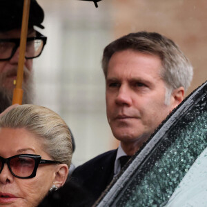 La veuve Marina Ricolfi-Doria et son fils, le prince Emmanuel-Philibert de Savoie - Obsèques du prince Vittorio-Emmanuel de Savoie, Turin, 10 février 2024.