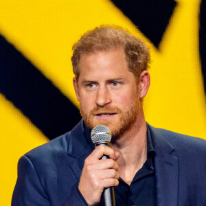 Le prince Harry Duc de Sussex lors de la cérémonie de clôture des Invictus Games 2023 à Dusseldorf le 16 septembre 2023
