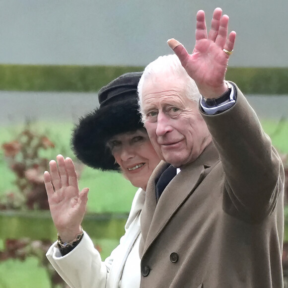 Il est allé voir Charles III, atteint d'un cancer. 
Le roi Charles III d'Angleterre et Camilla Parker Bowles, reine consort d'Angleterre sont allés à l'église de Sandringham le 11 février 2024. 