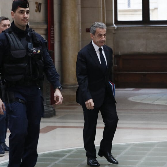 Nicolas Sarkozy condamné
L'ex président Nicolas Sarkozy arrive à son procès en appel dans l'affaire Bygmalion sur le financement illégal de sa campagne présidentielle perdue de 2012, au Palais de justice, Ile de la Cité, à Paris. © Christophe Clovis/Bestimage 