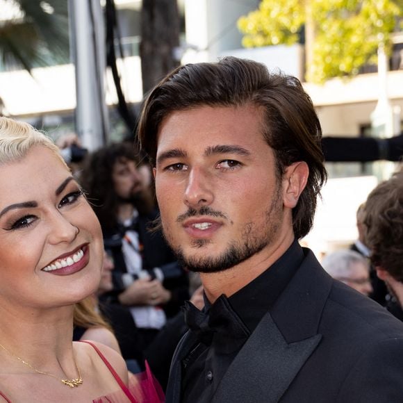 Katrina Patchett (Robe Christophe Guillarmé) et son ex-compagnon Kylian - Montée des marches du film " The Old Oak " lors du 76ème Festival International du Film de Cannes, au Palais des Festivals à Cannes. Le 26 mai 2023 © Jacovides-Moreau / Bestimage 