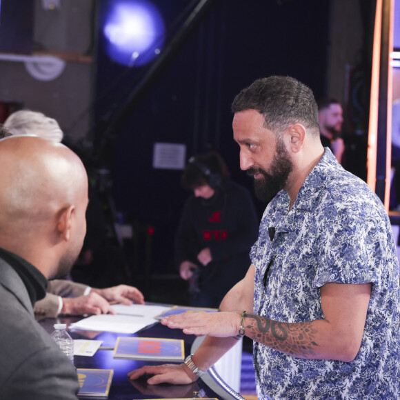 Exclusif - Cyril Hanouna sur le plateau de l'émission "Face à Hanouna" présentée C.Hanouna et diffusée sur C8 le 17 février 2024 - Paris le 15 février 2024 - © Jack Tribeca / Bestimage 