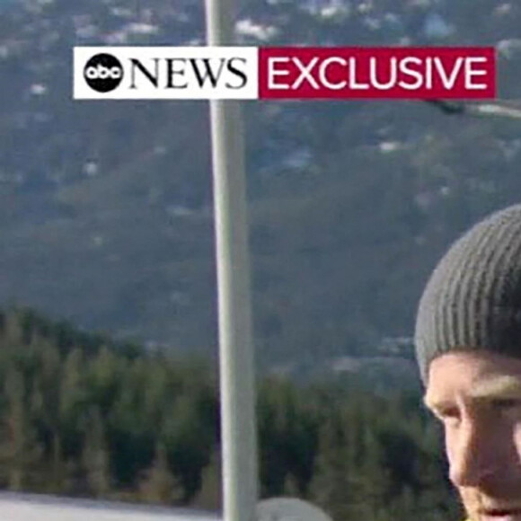 Le prince Harry, duc de Sussex, de passage à Whistler (Canada) pour préparer les Invictus Games 2025, répond aux questions de Will Reev pour l'émission "Good Morning America", le 15 février 2024. Il s'est récemment rendu à Londres pour voir son père, le roi d'Angleterre, après avoir appris qu'il était atteint d'un cancer. A ce propos, il a déclaré, "Écoutez, j'aime ma famille. Le fait d'avoir pu monter dans un avion, aller le voir et passer du temps avec lui, j'en suis reconnaissant", avant d'ajouter, "J'ai d'autres voyages prévus qui me mèneront à travers le Royaume-Uni, et donc je' Je m'arrêterai et verrai ma famille autant que je peux". Lorsqu'on l'a interrogé sur la possibilité que la maladie de Charles ait un effet réunificateur sur sa propre famille, Harry a répondu : "Oui, j'en suis sûr. Je pense que toute maladie, quelle qu'elle soit, rapproche les familles...et Cela me rend très heureux". 