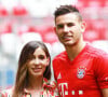 Le défenseur du PSG est séparé d'Amelia, la mère de ses enfants
 
Lucas Hernandez et sa femme Amelia Ossa Llorente lors de la présentation de Lucas Hernandez, nouvelle recrue du Bayern de Munich à Munich, le 8 juillet 2019.