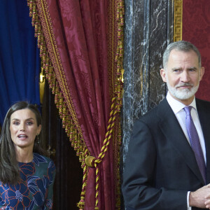 Et le couple royal s'est montré très amical avec ses invités.
Le roi Felipe VI et la reine Letizia d'Espagne, organisent un déjeuner d'Etat à l'occasion de la visite de Bernardo Arevalo, président du Guatemala, au palais royal à Madrid, le 22 février 2024. 