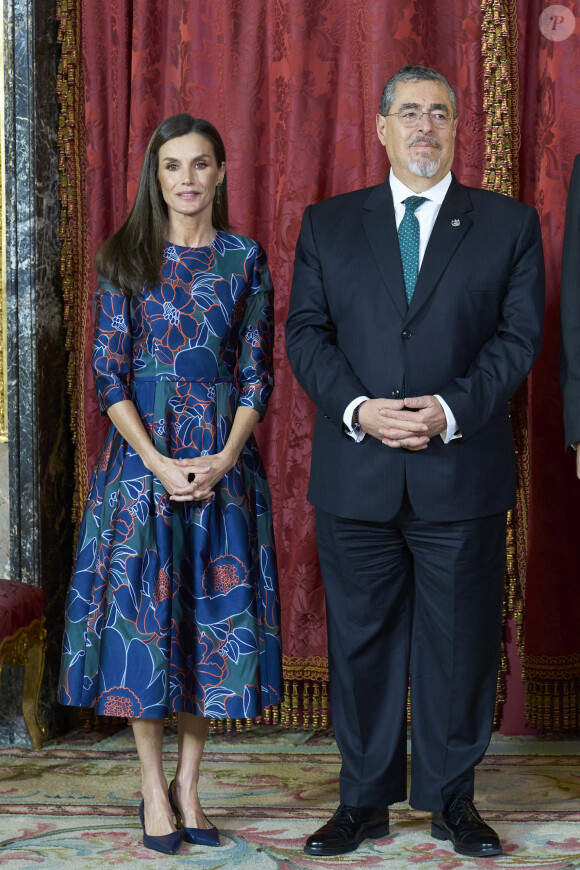 Le roi Felipe VI et la reine Letizia d'Espagne, organisent un déjeuner d'Etat à l'occasion de la visite de Bernardo Arevalo, président du Guatemala, au palais royal à Madrid, le 22 février 2024. 