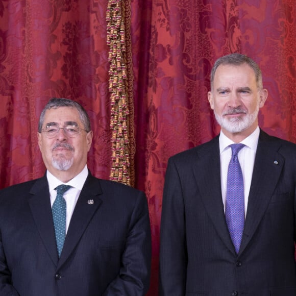 Le roi Felipe VI et la reine Letizia d'Espagne, organisent un déjeuner d'Etat à l'occasion de la visite de Bernardo Arevalo, président du Guatemala, au palais royal à Madrid, le 22 février 2024. 