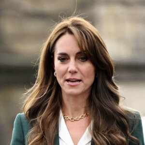 Catherine (Kate) Middleton, princesse de Galles, arrive pour visiter l'usine textile familiale "AW Hainsworth" à Leeds, Royaume Uni, le 26 septembre 2023. 