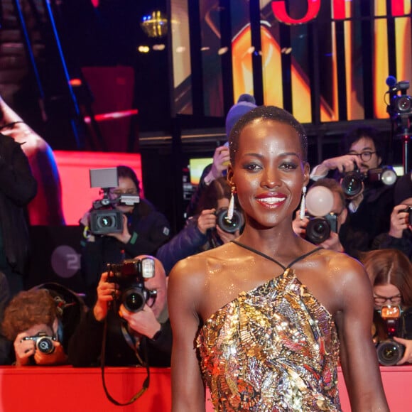 La Berlinale 2024 a pris fin et deux Français ont été recompensés. 
Lupita Nyongo - Tapis rouge de la cérémonie de clôture de la 74ème édition du festival international du film de Berlin, la Berlinale. 