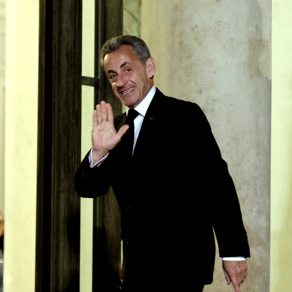 Nicolas Sarkozy - Arrivées au dîner d'état en l'honneur de l'Emir du Qatar au palais présidentiel de l'Elysée à Paris le 27 février 2024. © Dominique Jacovides / Bestimage 