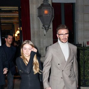 David et Harper - La famille Beckham à la sortie de l'hôtel La Réserve lors de la mode femme automne / hiver 2024-2025 lors de la Fashion Week de Paris (PFW), à Paris, France, le 1 mars 2024. 