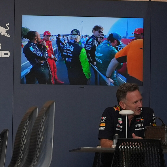 Geri Halliwell et son mari Christian Horner avant le Bahrain Grand Prix à Sakhir, Barhain le 2 mars 2024
