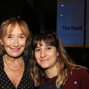 En couple avec l'acteur des Bronzés de 1976 à 2001 (qu'elle a refusé deux fois d'épouser) ils ont tous les deux élevé une petite fille qui a choisi une toute autre voie que le cinéma.
Exclusif - Marie-Anne Chazel et sa fille Margot Clavier à la projection privée du film "Yesterday" avec LVMH au cinéma Elysée Biarritz à Paris