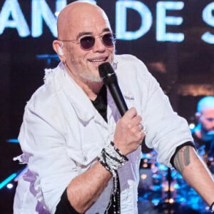 Alors qu'elle venait de rompre avec son amoureux, la chanteuse de 59 ans tentait tant bien que mal de se remettre de son chagrin d'amour quand elle a reçu un coup de fil inattendu d'un homme dont elle est très proche : Pascal Obispo .
Exclusif - Pascal Obispo lors de l'enregistrement de l'émission "L'anniversaire secret" à Paris. Le 7 novembre 2023. © Cyril Moreau / Bestimage