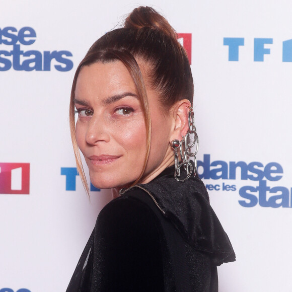 Le look de Fauve Hautot dans "DALS" a de nouveau fait parler ce soir.
Fauve Hautot - Photocall pour le lancement de la nouvelle saison de l'émission "Danse avec les stars (DALS)" à la Tour TF1 à Boulogne-Billancourt. © Christophe Clovis / Bestimage 