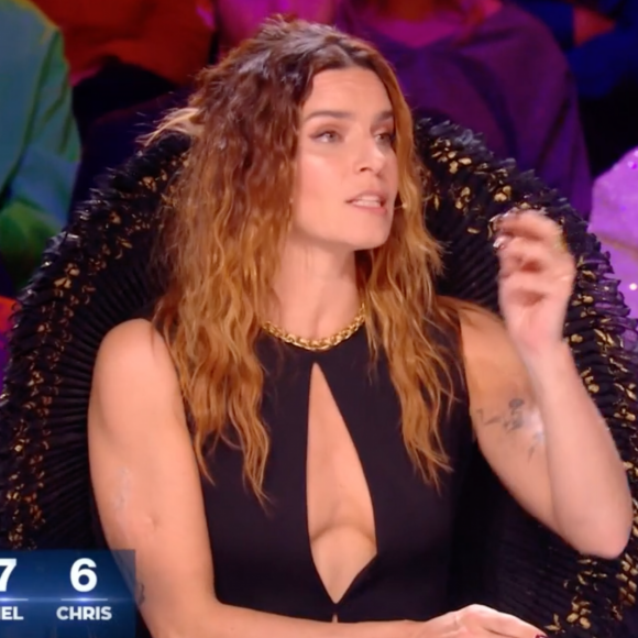 Sa tenue a été critiquée sur les réseaux sociaux.
Fauve Hautot, DALS, TF1.