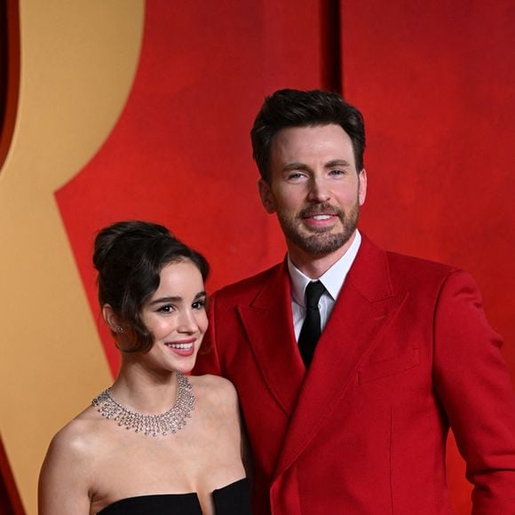 Chris Evans et Alba Baptista à la Vanity Fair Oscar Party le 10 mars 2024 à Beverly Hills, CA. © Doug Peters/PA Wire/ABACAPRESS.COM