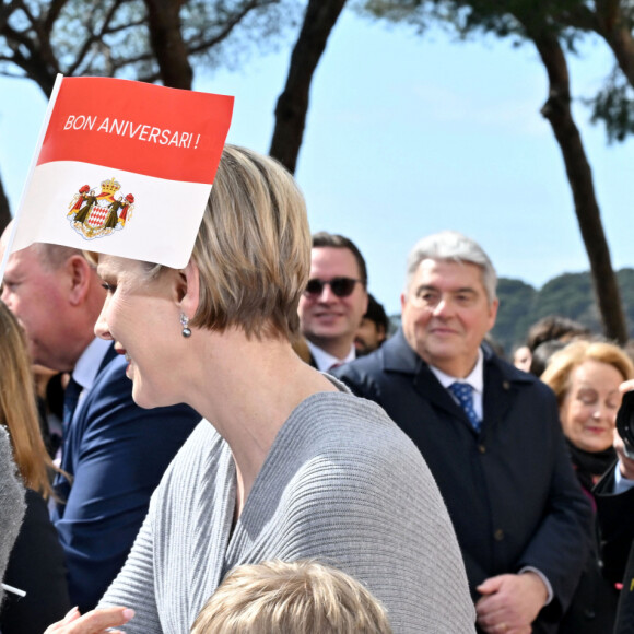 Le prince de Monaco fête son anniversaire (66 ans) avec la princesse Charlène de Monaco et leurs enfants sur la Place du Palais princier de Monaco, le 14 mars 2024. © Bruno Bebert/Bestimage 