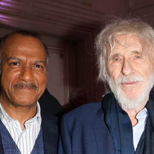 Pascal Legitimus et Pierre Richard - Soirée de gala pour la Fondation de la recherche en physiologie, les Stethos, au George V à Paris. Le 18 mars 2024. © Coadic Guirec / Bestimage