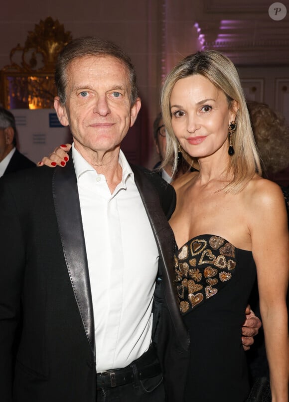 Docteur Frédéric Saldmann et Marie Saldmann - Soirée de gala pour la Fondation de la recherche en physiologie, les Stethos, au George V à Paris. Le 18 mars 2024. © Coadic Guirec / Bestimage