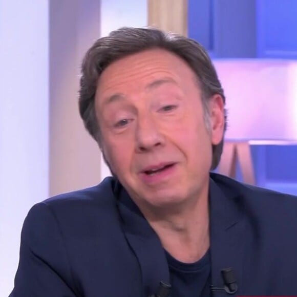 Stéphane Bern très ému dans "C à vous" à l'annonce de la mort de son ami Frédéric Mitterrand