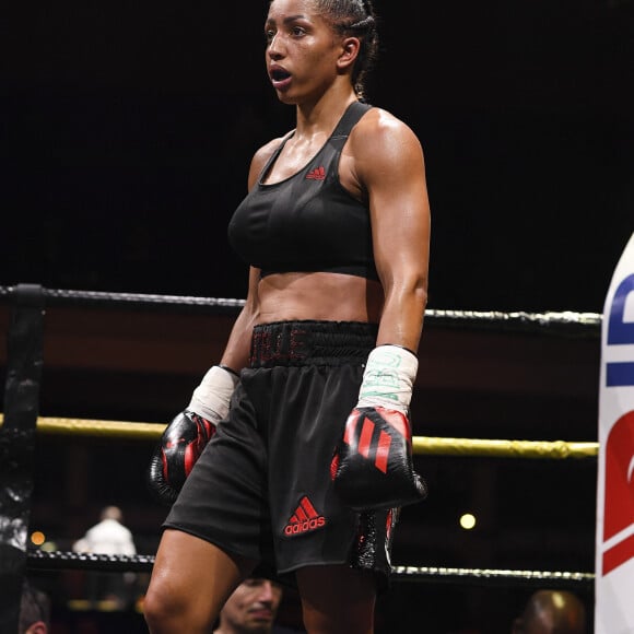 Estelle Mossely - Combat d’Estelle Mossely contre la Malawite Anisha Basheel lors du 1er Gala signé Double Y Boxing à la salle Wagram à Paris le 17 février 2023. Estelle Mossely a conservé son titre IBO des poids légers en battant aux points la Malawite © Pierre Perusseau/Bestimage