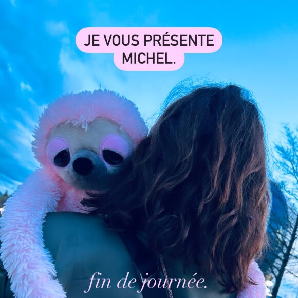 Et un nouveau membre qui rejoint la famille !
Faustine Bollaert profite d'un super séjour à Disneyland Paris avec son mari Maxime Chattam et leurs enfants Abbie et Peter.
