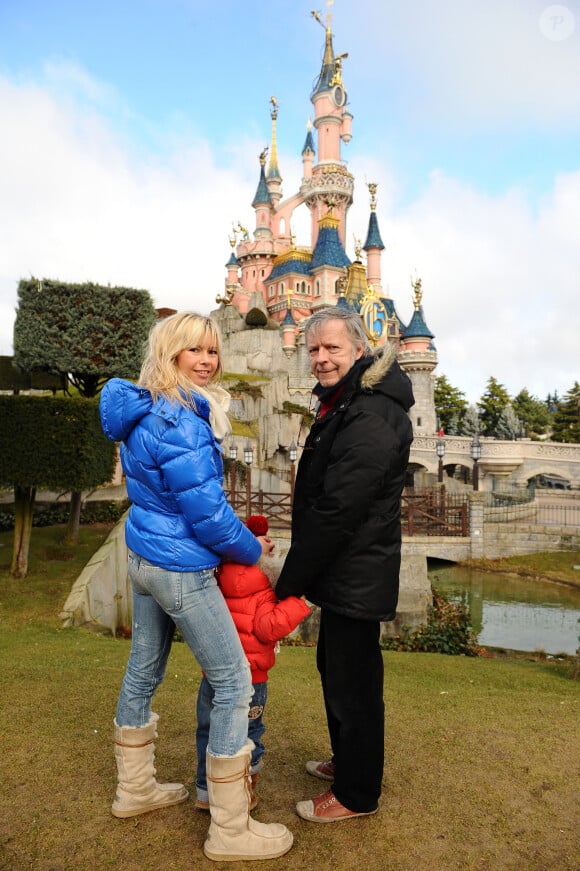 Renaud et Romane Serda à Disneyland Paris en février 2009. Photo by Thierry Orban/ABACAPRESS.COM