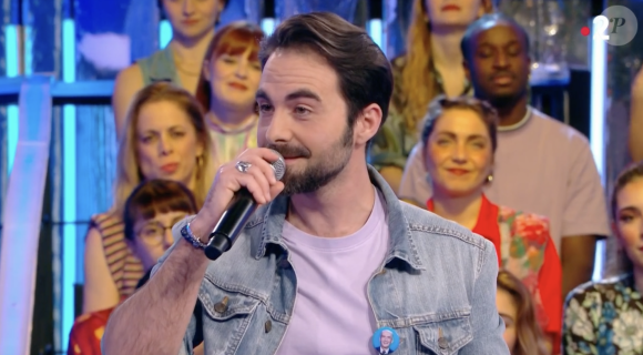 Kevin, l'ancien compagnon de la regrettée Faustine Nogheretto, participe à son tour à "N'oubliez pas les paroles". France 2