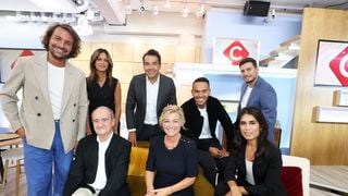 Aurélie Casse en froid avec Anne-Elisabeth Lemoine depuis son passage dans C à vous ? Ce détail qui signifie beaucoup