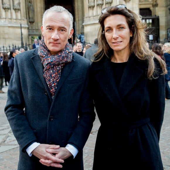 Gilles Bouleau, Anne-Claire Coudray - Sorties des obsèques de Jean-Pierre Pernaut en la Basilique Sainte-Clotilde à Paris, France, le 9 mars 2022. © Cyril Moreau/Bestimage 