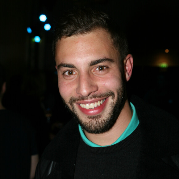 "Les constatations réalisées lors de l'autopsie sont compatibles avec une mort violente par pendaison, sans élément permettant de faire suspecter l'intervention d'un tiers", apprend-t-on.
Marwan Berreni - Spectacle "VAMP in the Kitchen" au Casino de Paris, France, le 28 mars 2017. © JLPPA/Bestimage
