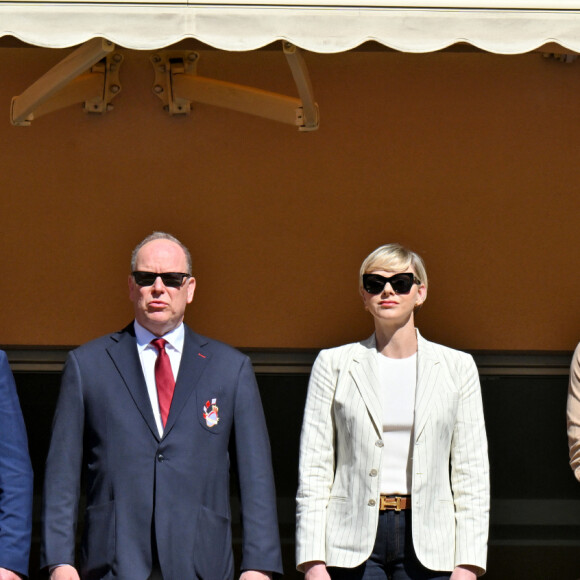 Jean Pierre Rives, le prince Albert II de Monaco, la princesse Charlene, Antoine Zeghdar et Gareth Wittstock - Le prince Albert II de Monaco et la princesse Charlene de Monaco ont assisté aux phases finales du 12eme Tournoi Sainte Devote au stade Louis II de Monaco, le 20 avril 2024.