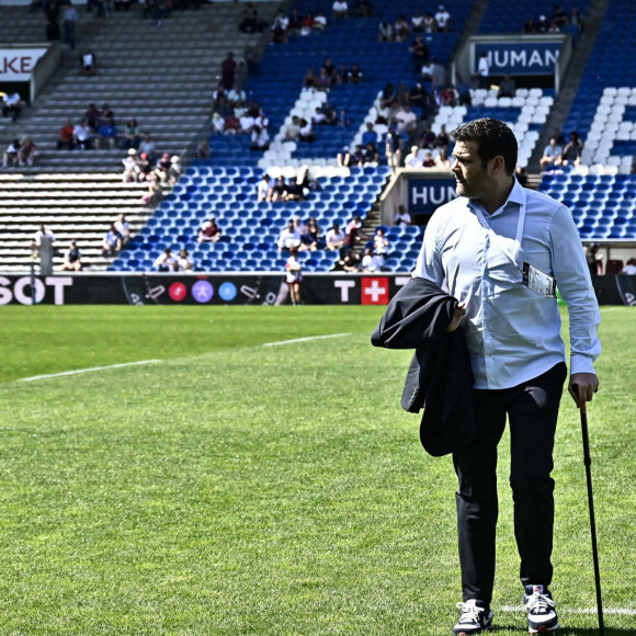 Le journaliste a été touché par un cancer au niveau du genou droit, qui a nécessité une amputation
 
Matthieu Lartot - UBB vs Harlequins - Quart de Finale de la Champions Cup à Bordeaux le 13 avril 2024. © Thierry Breton / Panoramic / Bestimage