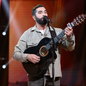 Et le chanteur hors de danger.
Kendji Girac - Les personnalités se mobilisent lors de la 37ème édition du Téléthon sur le plateau de France 2, avec pour parrain Vianney. Cette année, 80,6 millions de dons ont été promis. Le 9 décembre 2023. © Coadic Guirec / Bestimage 