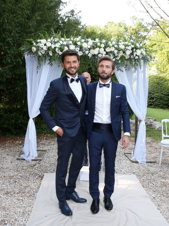 Exclusif - Cérémonie du mariage de Christophe Beaugrand et de Ghislain Gerin au Domaine de Blanche Fleur à Châteauneuf-de-Gadagne le 28 juillet 2018. © Dominique Jacovides/Bestimage