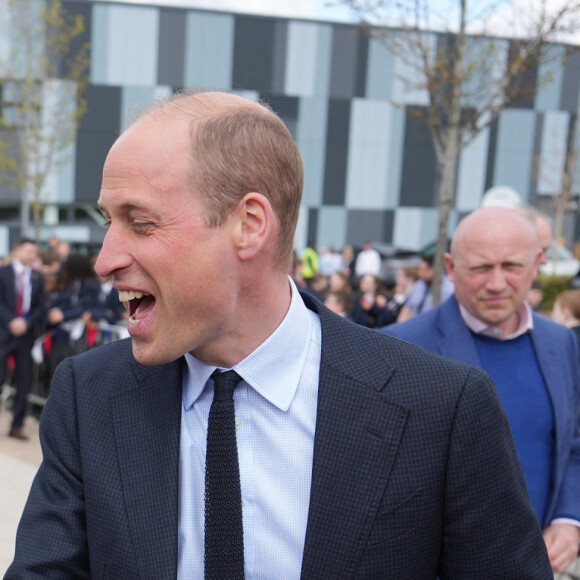 Le prince William de Galles en visite à la "St. Michael's High School" à Sandwell. Le 25 avril 2024 