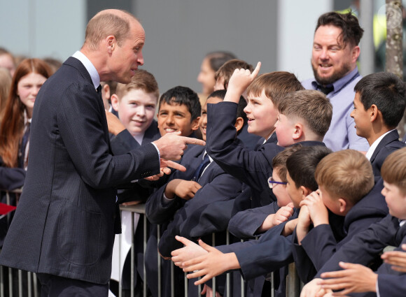 Le prince William de Galles en visite à la "St. Michael's High School" à Sandwell. Le 25 avril 2024 