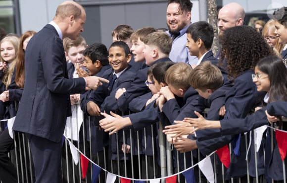 Une rencontre qui l'a remplie de joie.
Le prince William, prince de Galles, visite les West Midlands pour en savoir plus sur les initiatives de la région qui soutiennent la santé mentale et le bien-être des gens à Birmingham, Royaume Uni, le 25 avril 2024. 