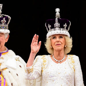 Charles III et la reine Camilla s'apprêtent à recevoir l'empereur du Japon lors d'une visite d'Etat
Le roi Charles III et la reine Camilla sur le balcon de Buckingham Palace après le couronnement du roi Charles III et de la reine Camilla à l'abbaye de Westminster, Londres, le 6 mai 2023. Photo : Leon Neal/PA Wire