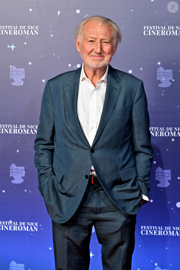 "Quand vous êtes restaurateur, vous ne vous contentez pas de faire la cuisine. Vous avez toutes les casquettes : chef d'entreprise, metteur en scène, programmateur... Il faut veiller à tout : la verrerie, les couverts, les fleurs, le nappage."
Pierre Gagnaire lors de la cinquième soirée de la 5ème édition du festival Cinéroman au cinéma Pathé Gare du Sud, à Nice, France, le 6 octobre 2023. © Bruno Bebert/Bestimage