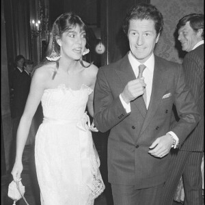 Archives - La princesse Caroline de Monaco et Philippe Junot lors d'une soirée à Paris en 1980.