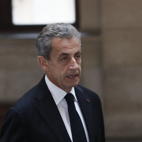 L'ex président Nicolas Sarkozy arrive à son procès en appel dans l'affaire Bygmalion sur le financement illégal de sa campagne présidentielle perdue de 2012, au Palais de justice, Ile de la Cité, à Paris, France, le 24 novembre 2023. © Christophe Clovis/Bestimage 