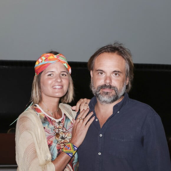 Il ne reste plus qu'à lui souhaiter une carrière aussi belle que celle de son beau-père !
Exclusif - Romain Sardou et sa compagne Kym Thiriot - Cinéma en Plein Air à Tahiti Beach, organisé par Jacqueline Franjou avec le soutien des villes de Saint-Tropez et de Ramatuelle - Saint-Tropez - 15/08/2022 - © Jack Tribeca / Bestimage