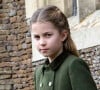 Et ses cheveux sont de plus en plus longs ! 
La princesse Charlotte de Galles - Les membres de la famille royale britannique lors de la messe du matin de Noël en l'église St-Mary Magdalene à Sandringham, le 25 décembre 2023.