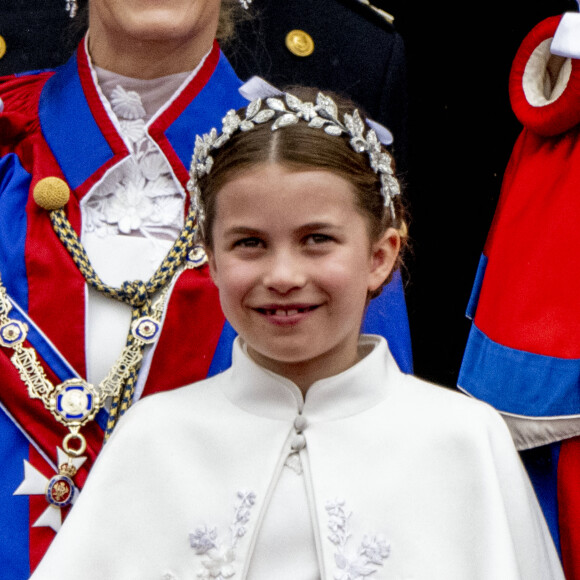 La princesse Charlotte de Galles - La famille royale britannique salue la foule sur le balcon du palais de Buckingham lors de la cérémonie de couronnement du roi d'Angleterre à Londres, le 6 mai 2023. 