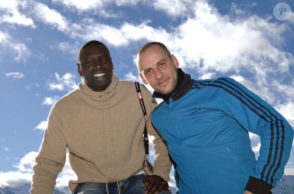 Les humoristes français Omar et Fred posent pendant le photocall du 10e Festival international du film de comédie à L'Alpe d'Huez, France, le 19 janvier 2007. Photo par Guibbaud-Guignebourg/ABACAPRESS.COM