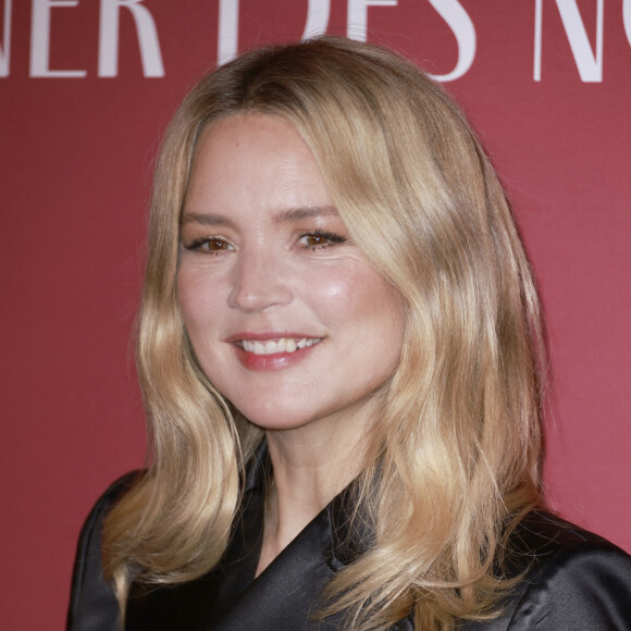 J'avais l'impression d'être trop 'à jour', qu'il fallait avoir plus de mystère, en tout cas, qu'on puisse se dire qu'il y avait quelque chose à conquérir."
Virginie Efira - Photocall du dîner des nommés aux César 2024 au restaurant Fouquet's à Paris le 5 février 2024. © Christophe Aubert / Bestimage 